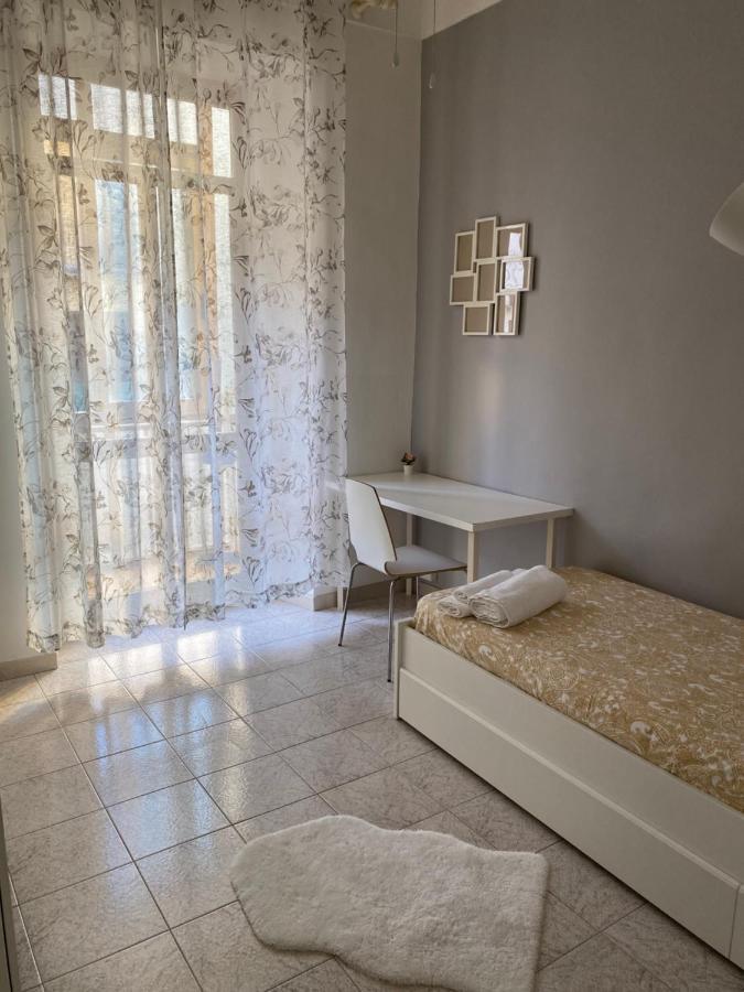 Appartamento Spazioso Vicino Al Centro Турин Экстерьер фото